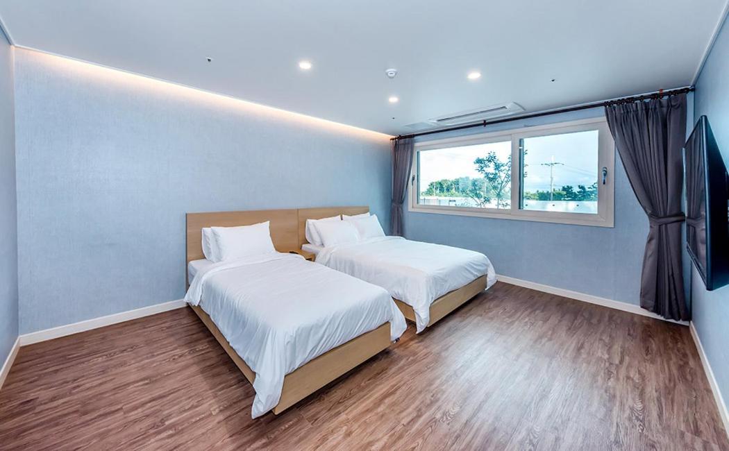 Jnb Hotel Seogwipo Bagian luar foto