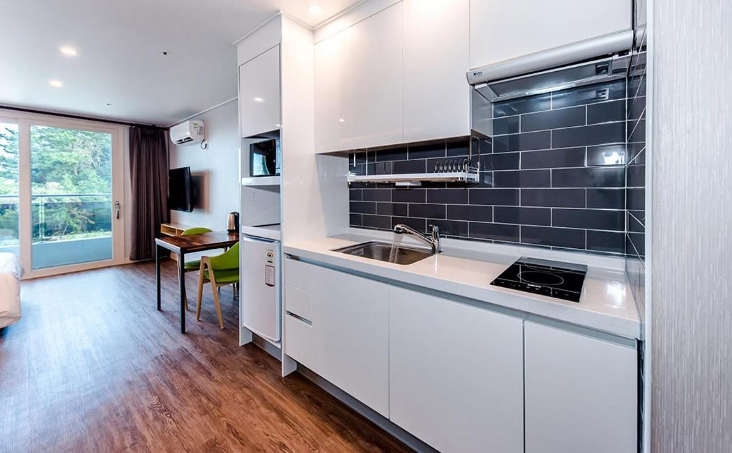 Jnb Hotel Seogwipo Bagian luar foto